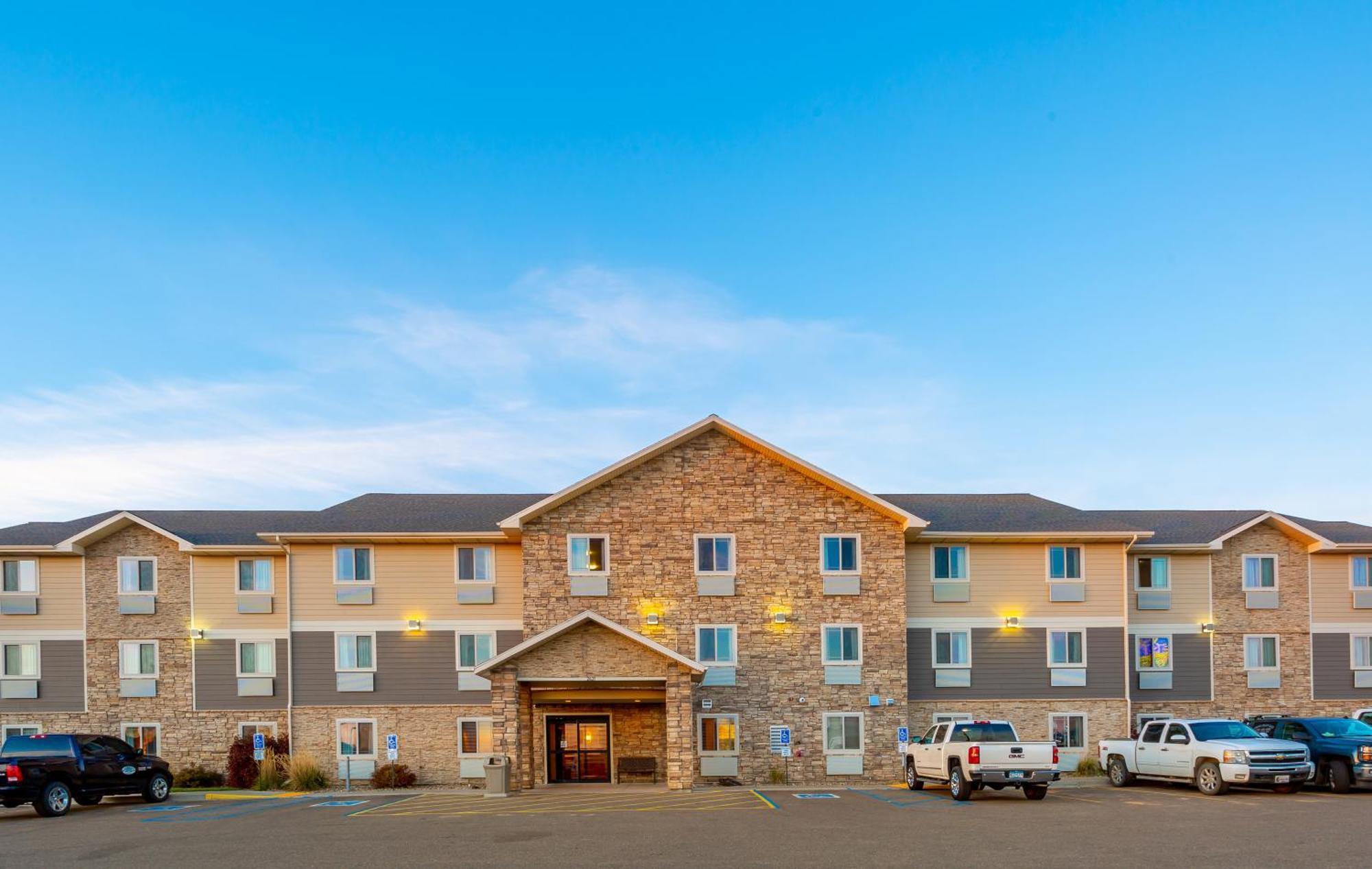 My Place Hotel-Dickinson, Nd Exterior photo